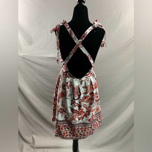 Floral Print Tie Shoulder Backless Dress - Picture 9 of 9